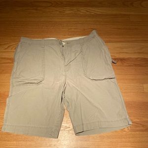 Men’s Old Navy Size 40 Cargo Shorts
